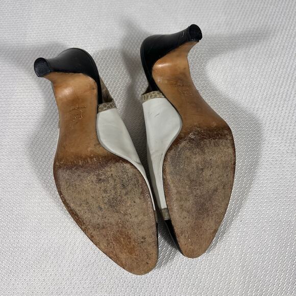 Vintage Salvatore Ferragamo White and Black Slingback Heels. Size 5 B - Picture 12 of 13